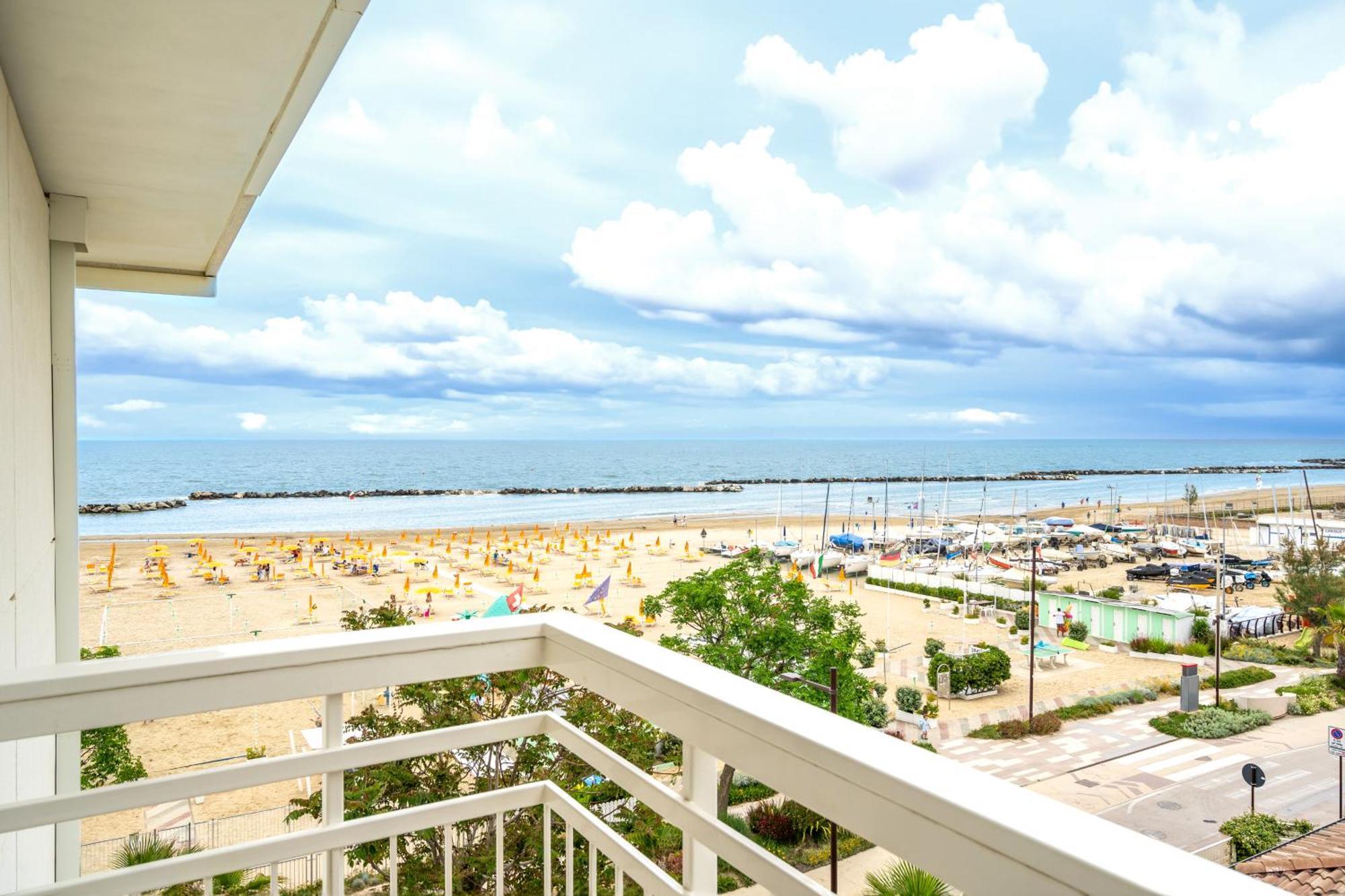 Hb Hotels Orchidea Blu Rimini Esterno foto